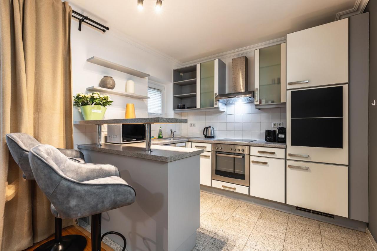 Live Centrally In A Spacious And Modern Apartment In Vienne Extérieur photo