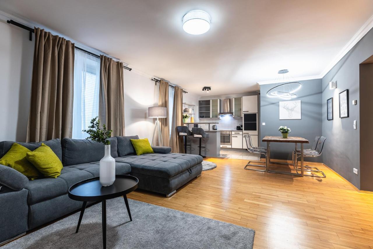 Live Centrally In A Spacious And Modern Apartment In Vienne Extérieur photo